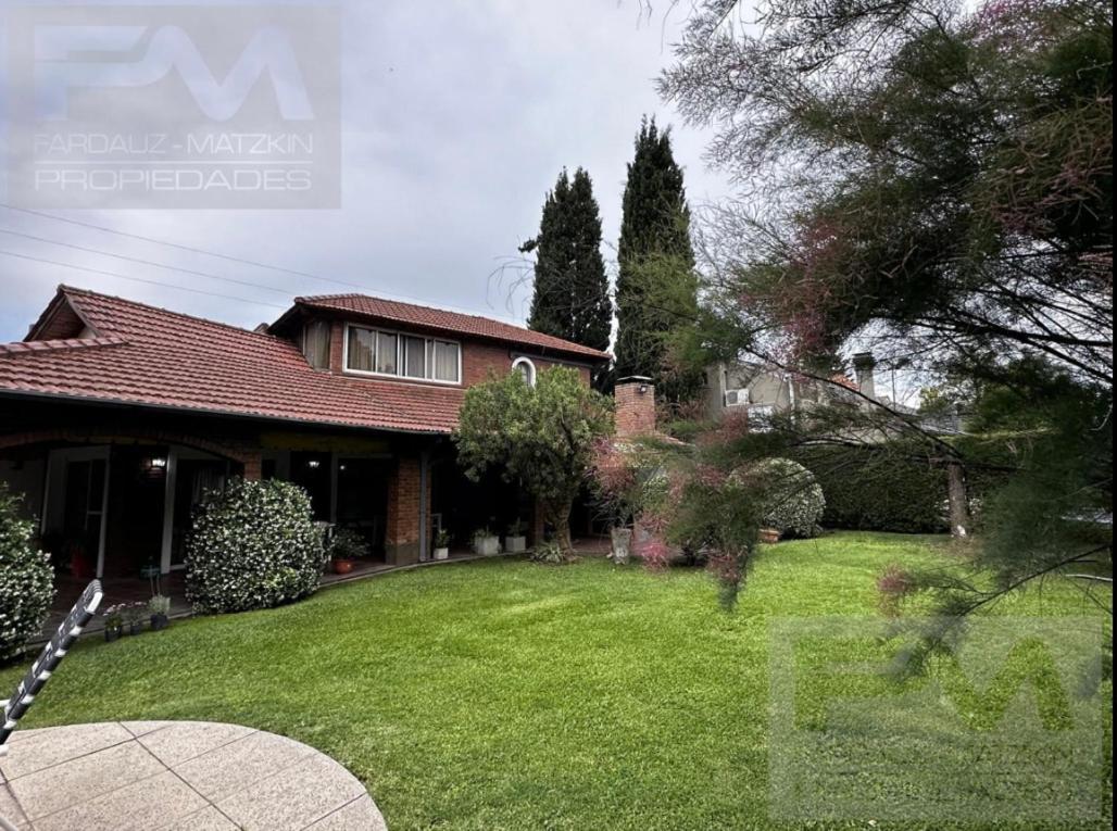 Casa En Country Banco Provincia Villa - Buenos Aires