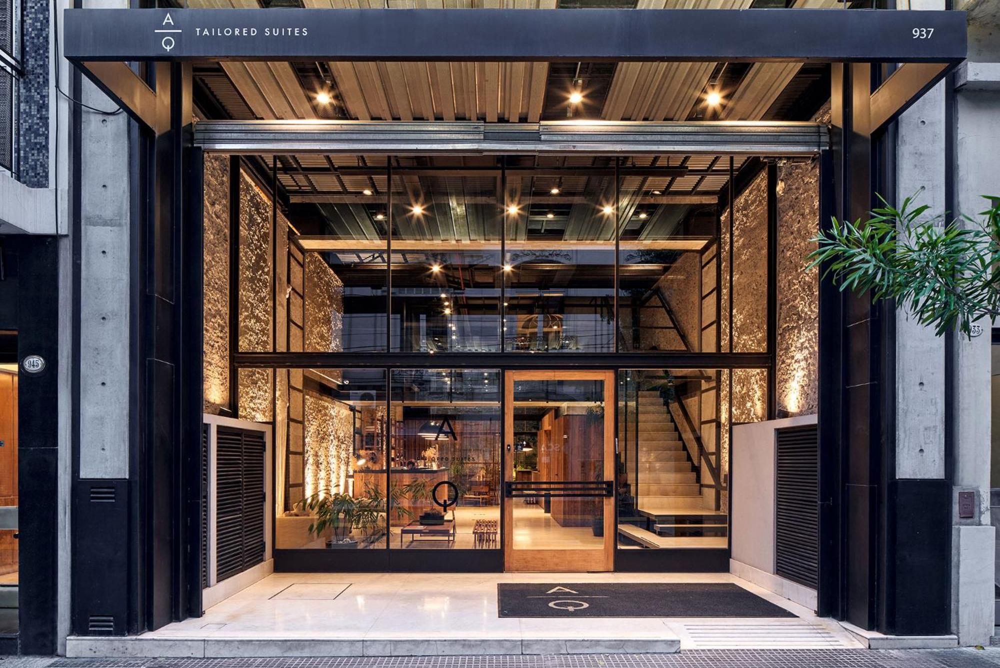 Aq Tailored Suites